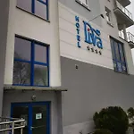 Prywatny Salon Z Aneksem Kuchennym I Sypialnia W Diva