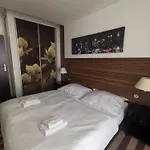 Prywatny Salon Z Aneksem Kuchennym I Sypialnia W Diva *