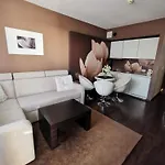 Prywatny Salon Z Aneksem Kuchennym I Sypialnia W Diva * Kolobřeh