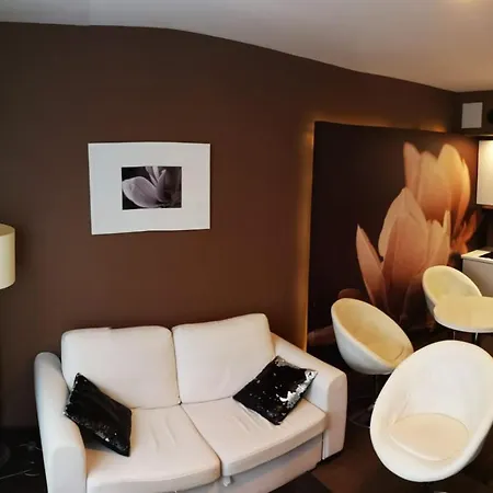 Prywatny Salon Z Aneksem Kuchennym I Sypialnia W Diva