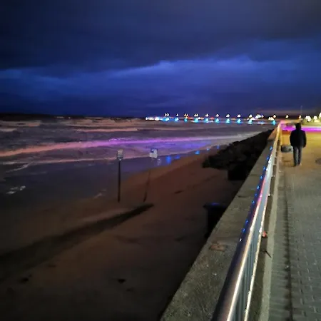 Prywatny Salon Z Aneksem Kuchennym I Sypialnia W Diva 아파트