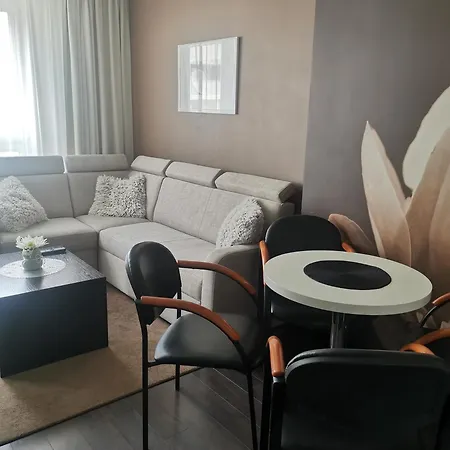 Apartment Prywatny Salon Z Aneksem Kuchennym I Sypialnia W Diva