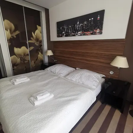 Apartment Prywatny Salon Z Aneksem Kuchennym I Sypialnia W Diva Kolobrzeg