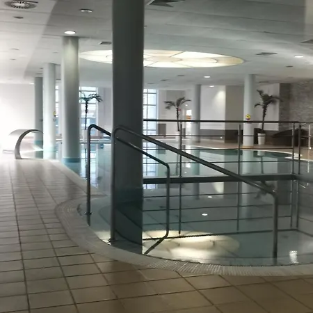 Prywatny Salon Z Aneksem Kuchennym I Sypialnia W Diva Apartman *